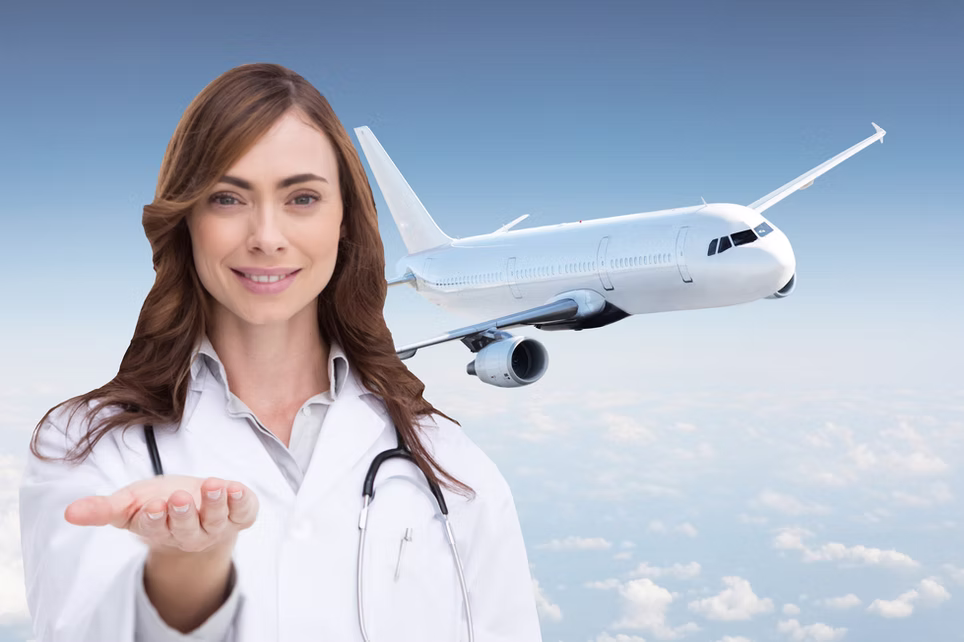 Patient guide Turkey briefing at Medicine Park International explaining before surgery guide Turkey and after surgery care Turkey steps for medical travelers